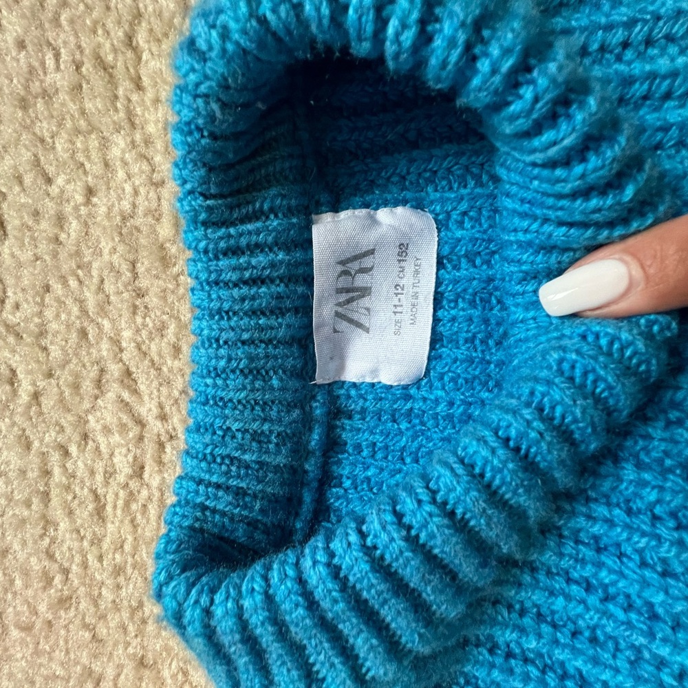 Zara Women's Turquoise Turtleneck Sweater